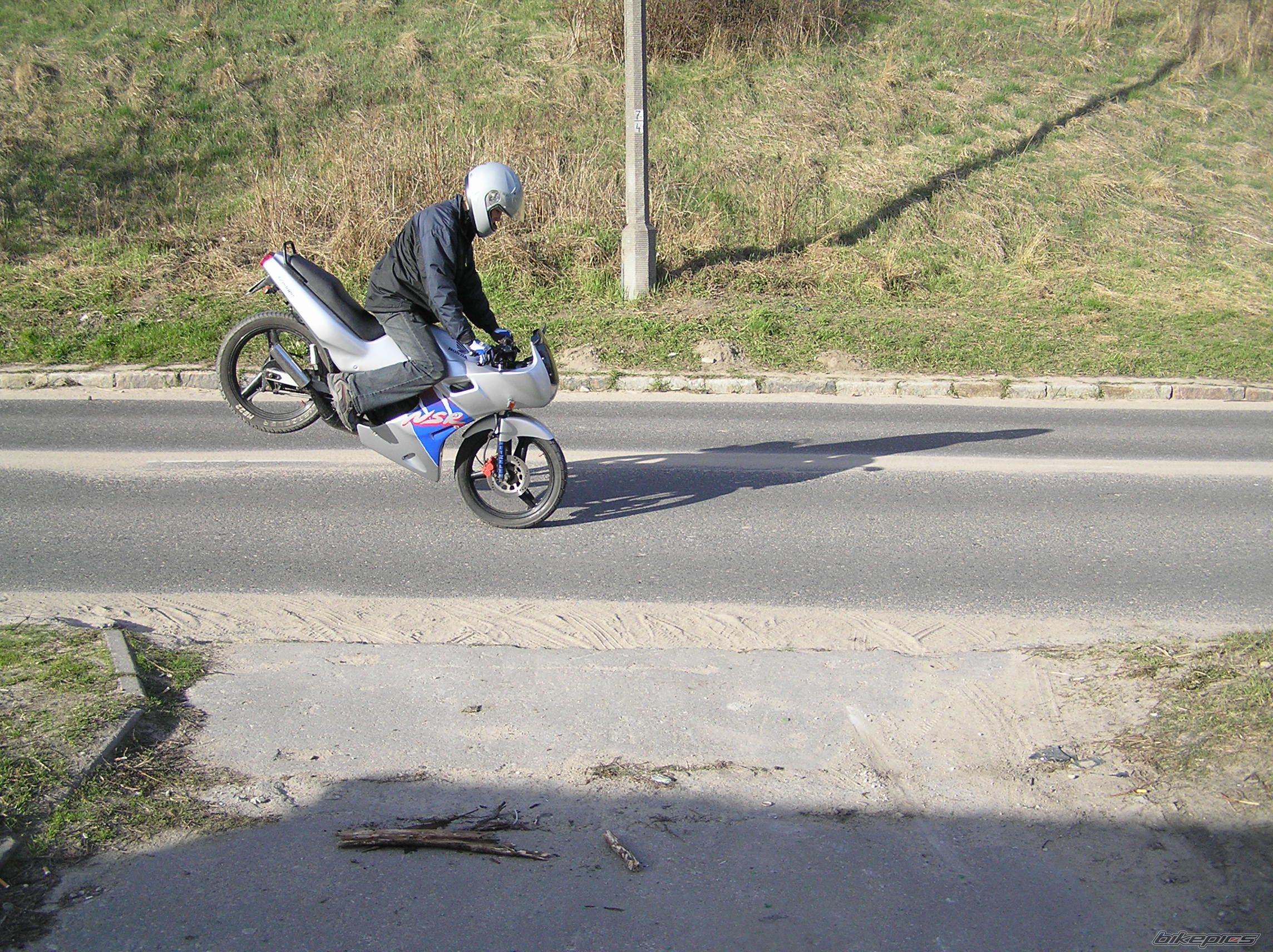 Photo 1097206