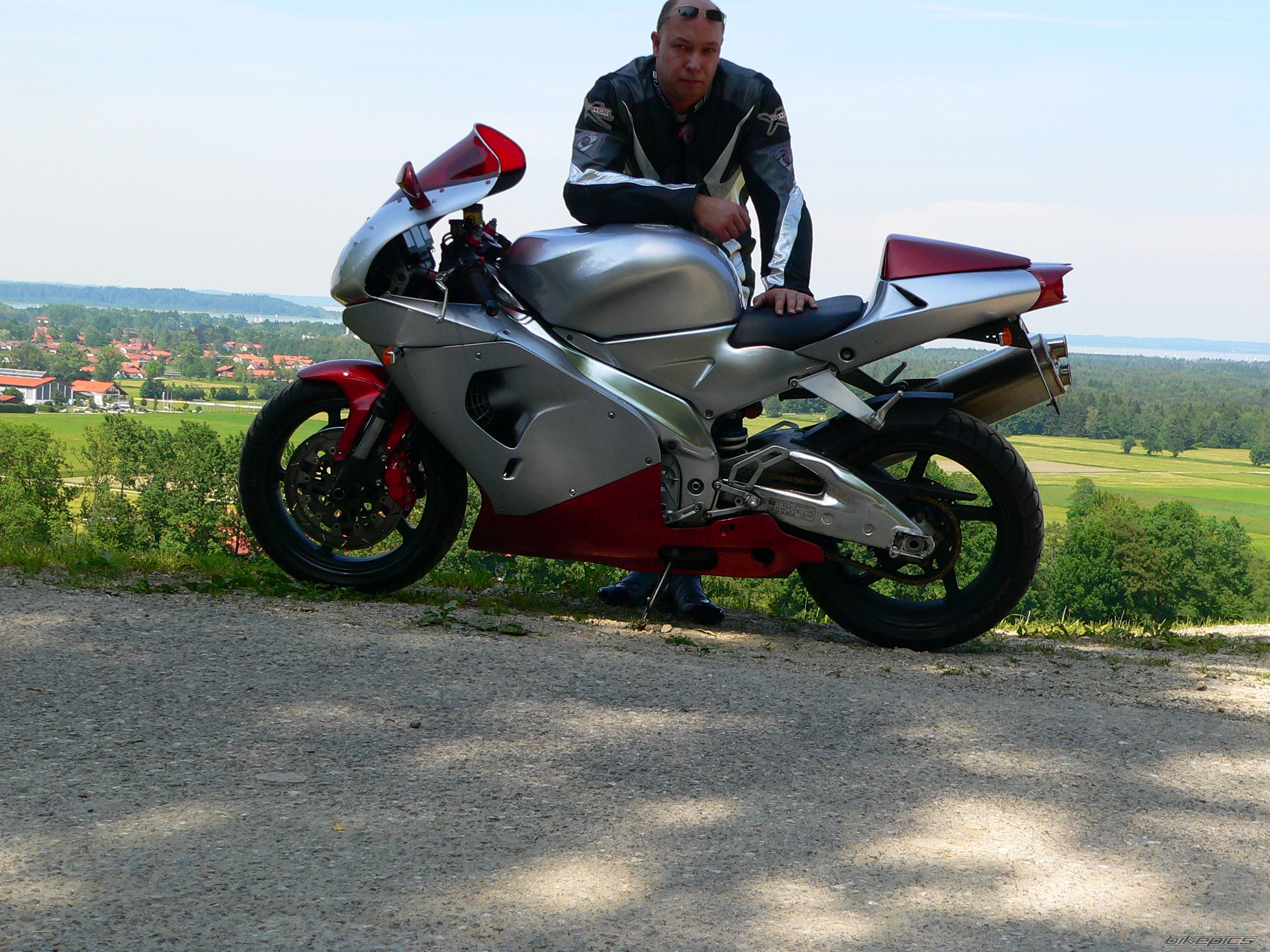 Photo 1097259