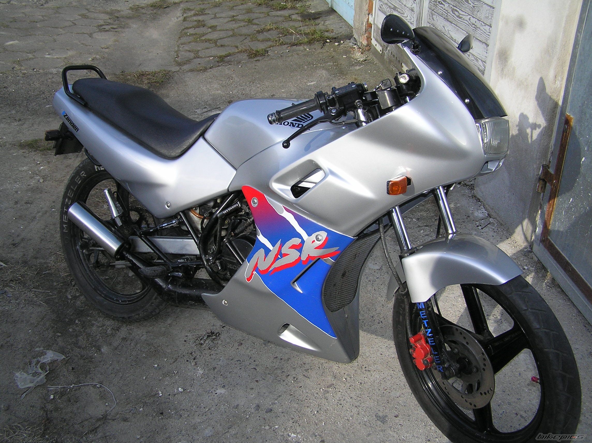 Photo 1097263