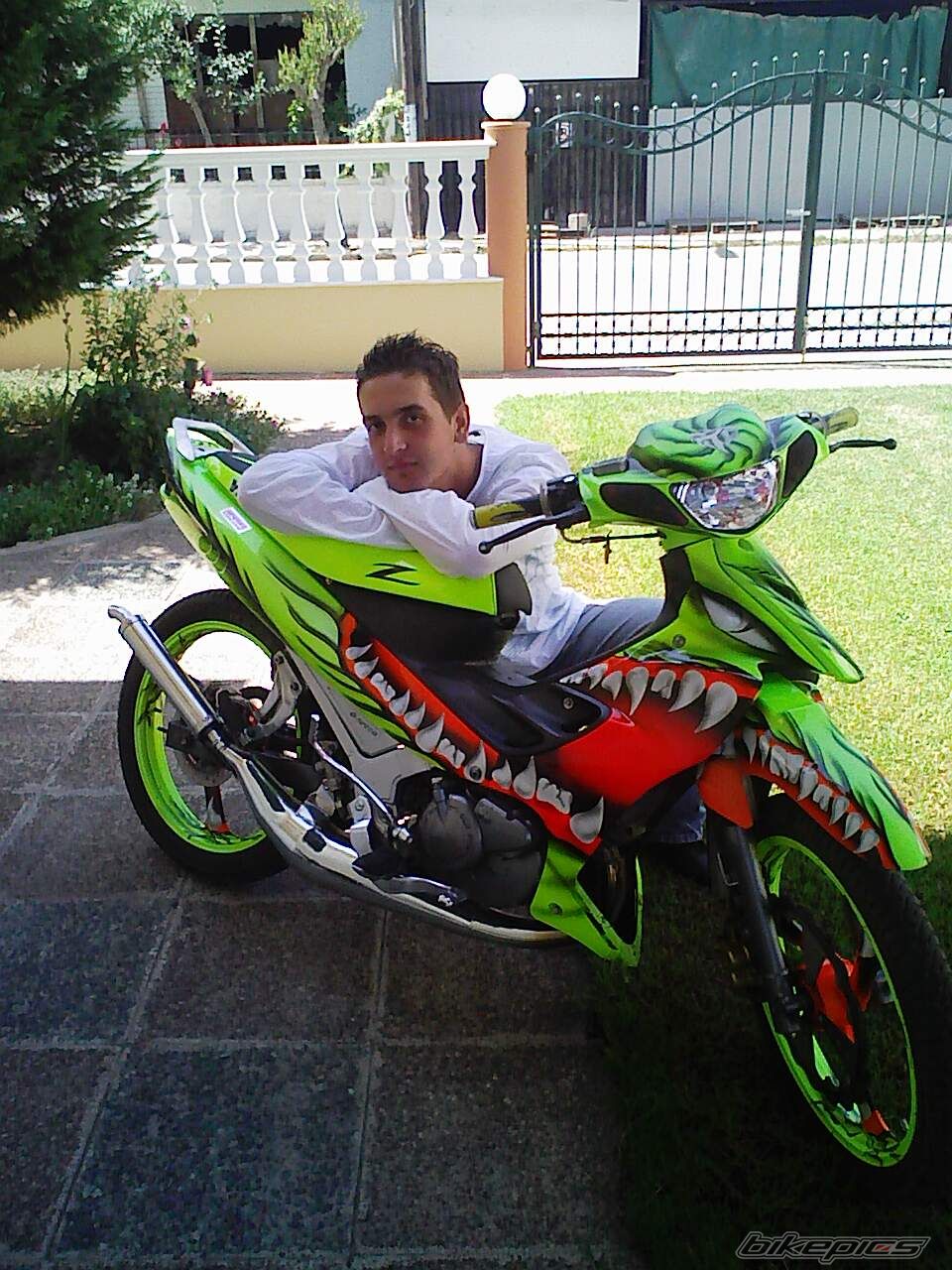 Photo 1097429