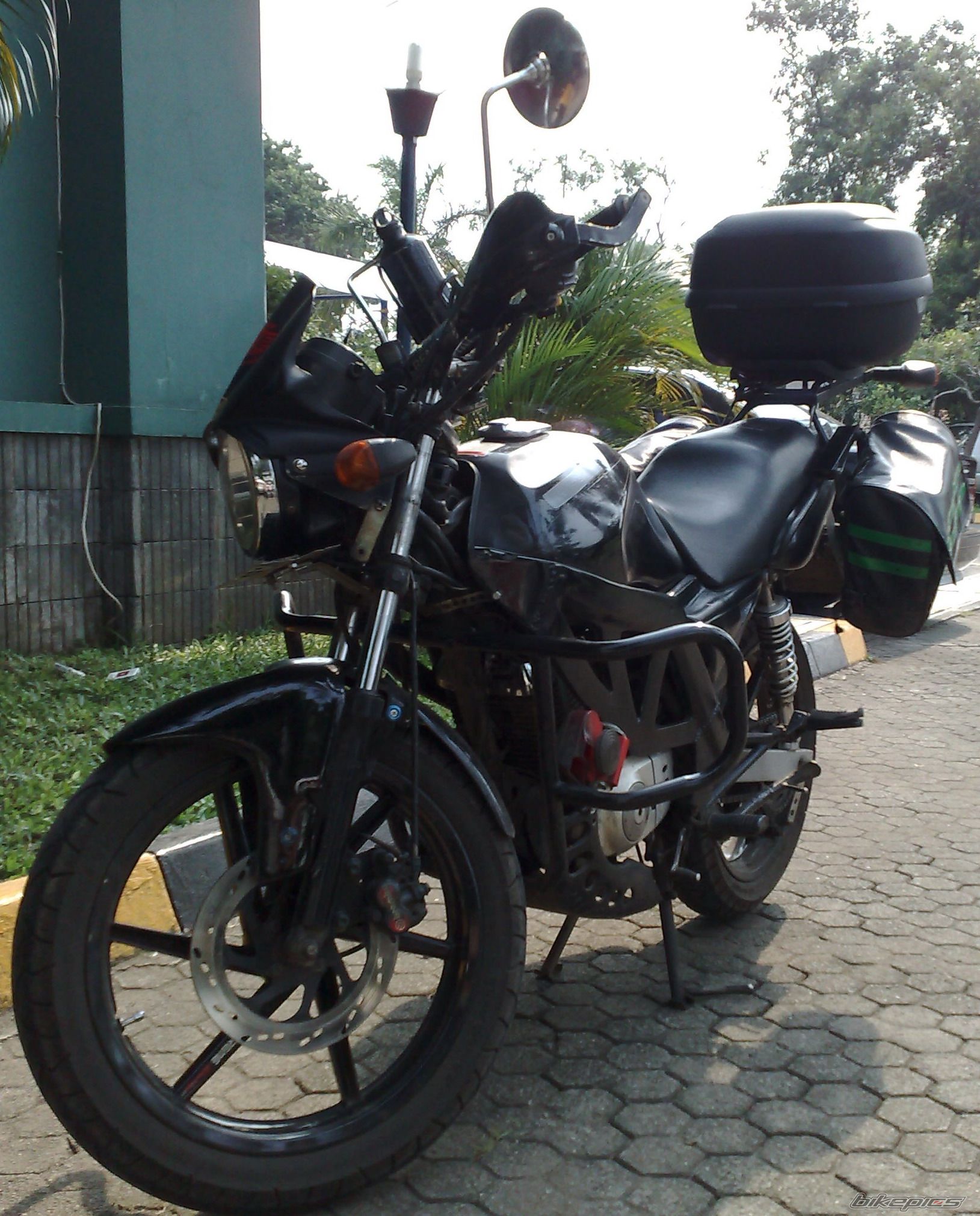 Photo 1098680