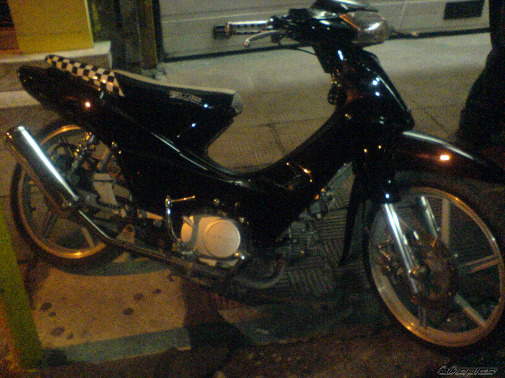 Photo 1098863
