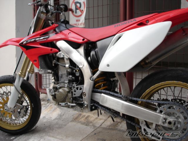 Photo 1098946