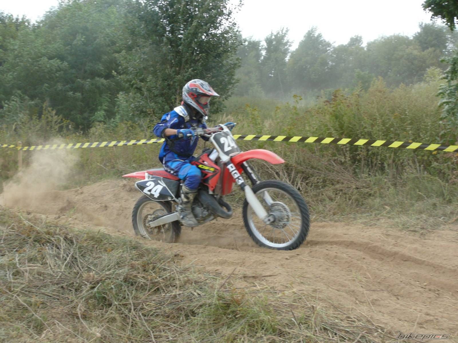 Photo 1098974