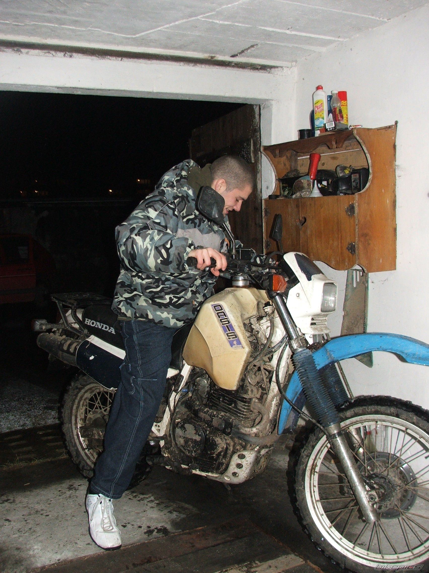 Photo 1100237