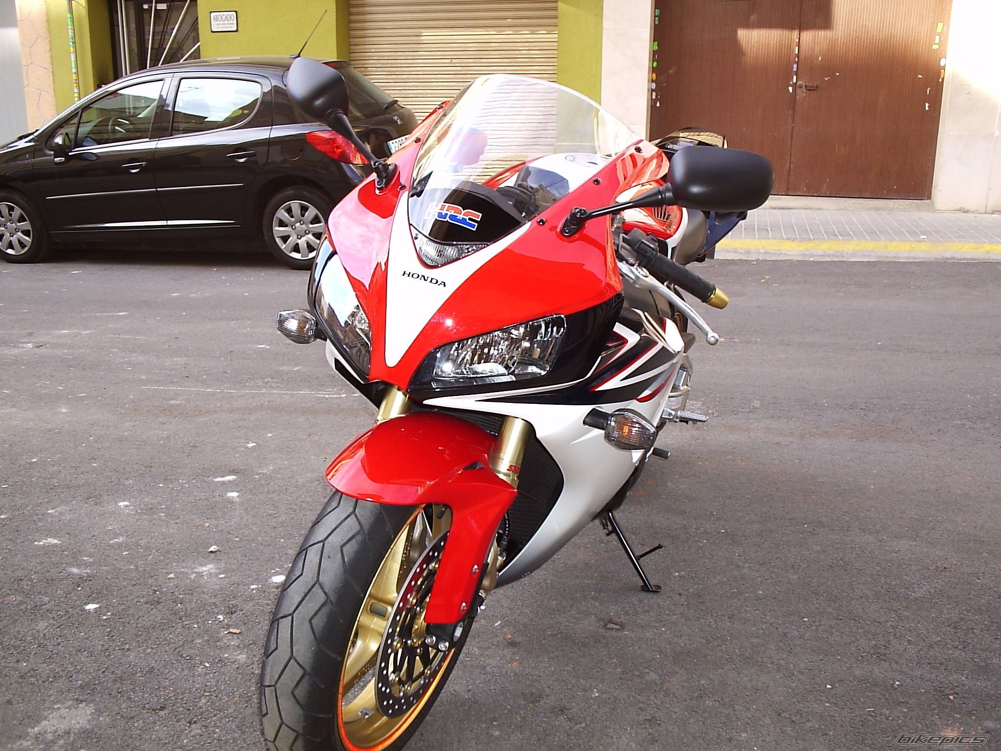 Photo 1100384