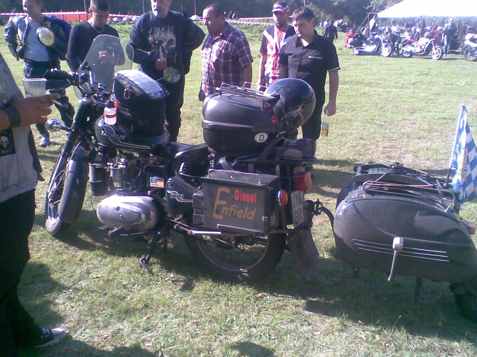 Photo 1100681
