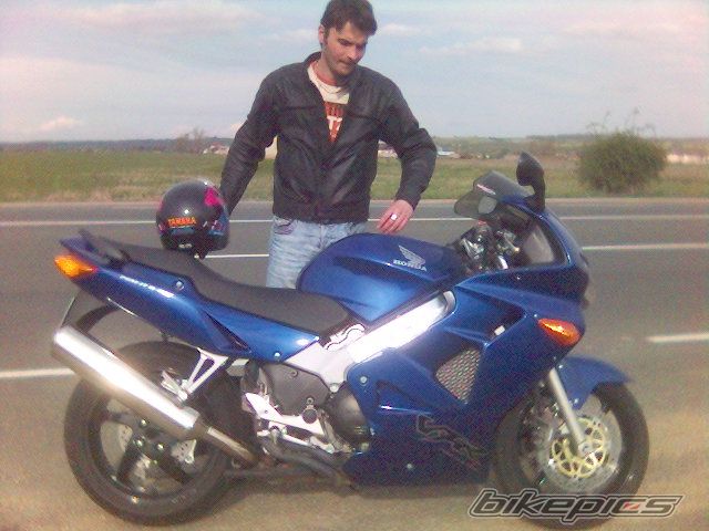 Photo 1100737