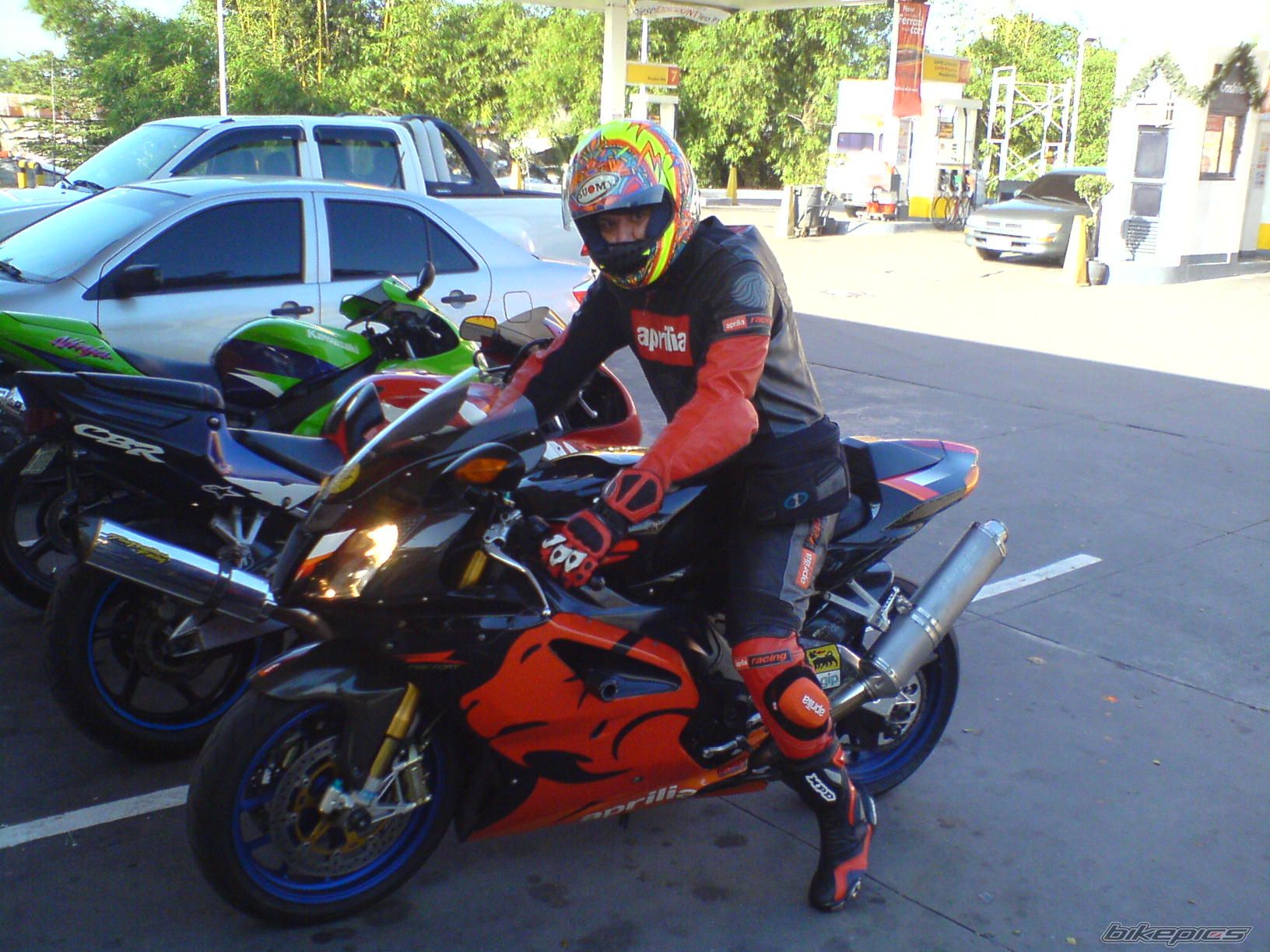 Photo 1102240