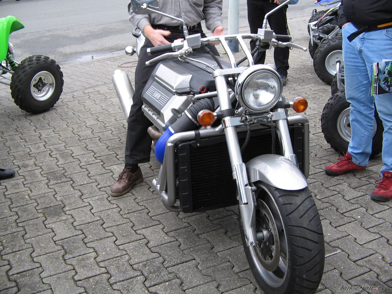 Photo 1102471