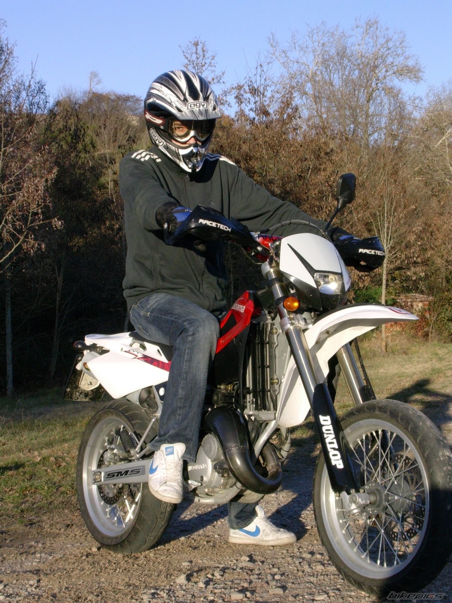 Photo 1102537