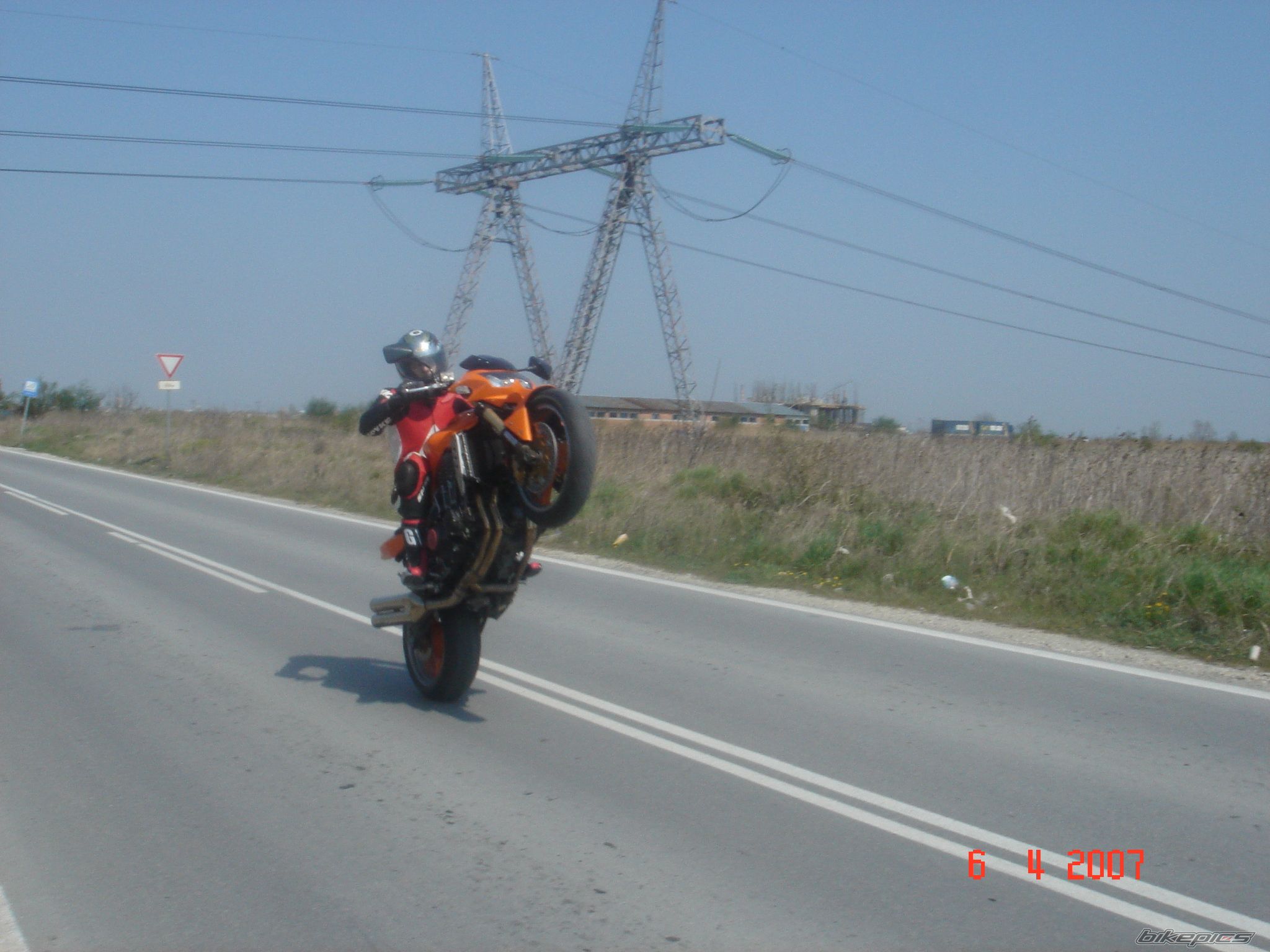Photo 1102639