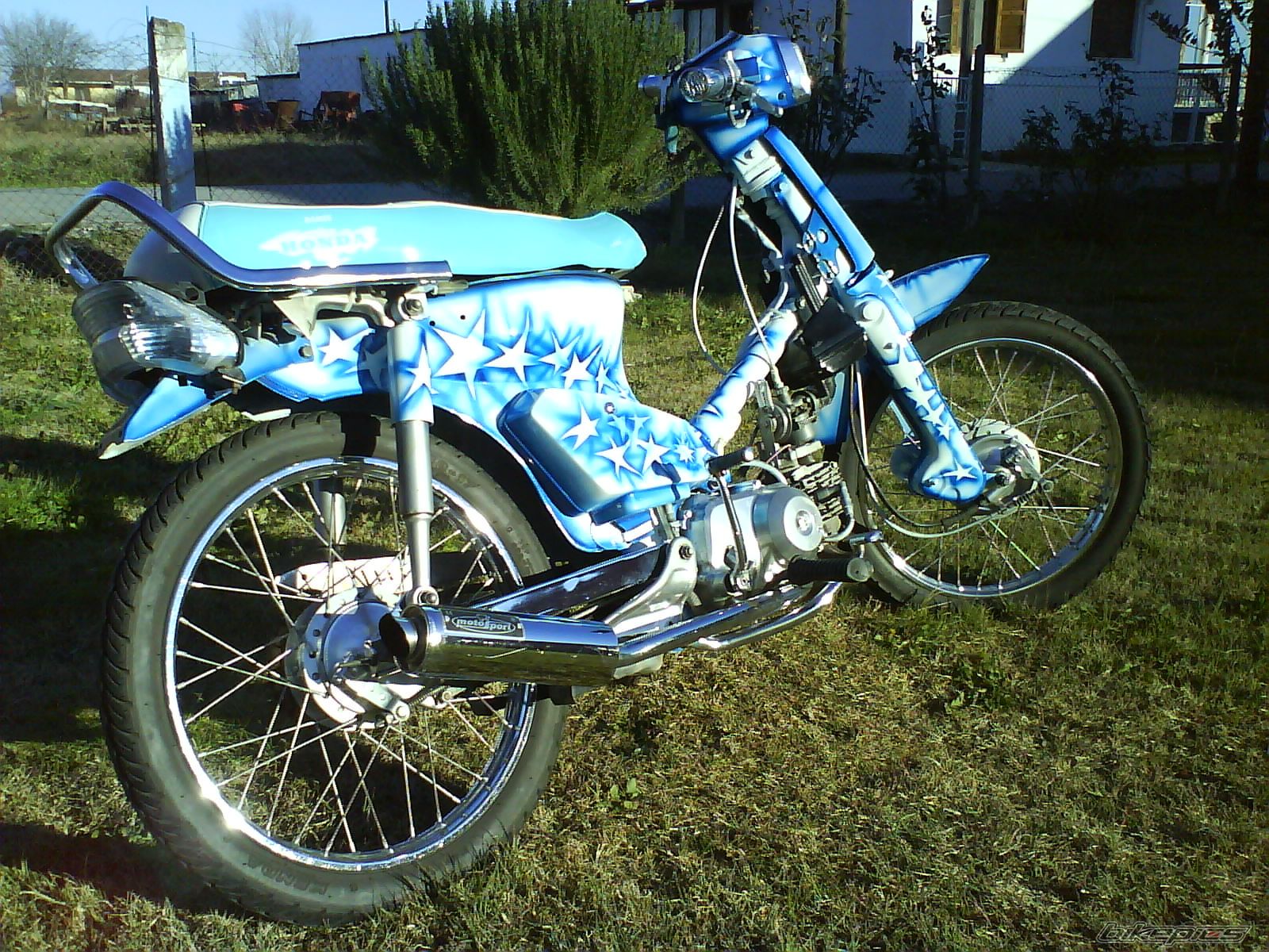 Photo 1103340