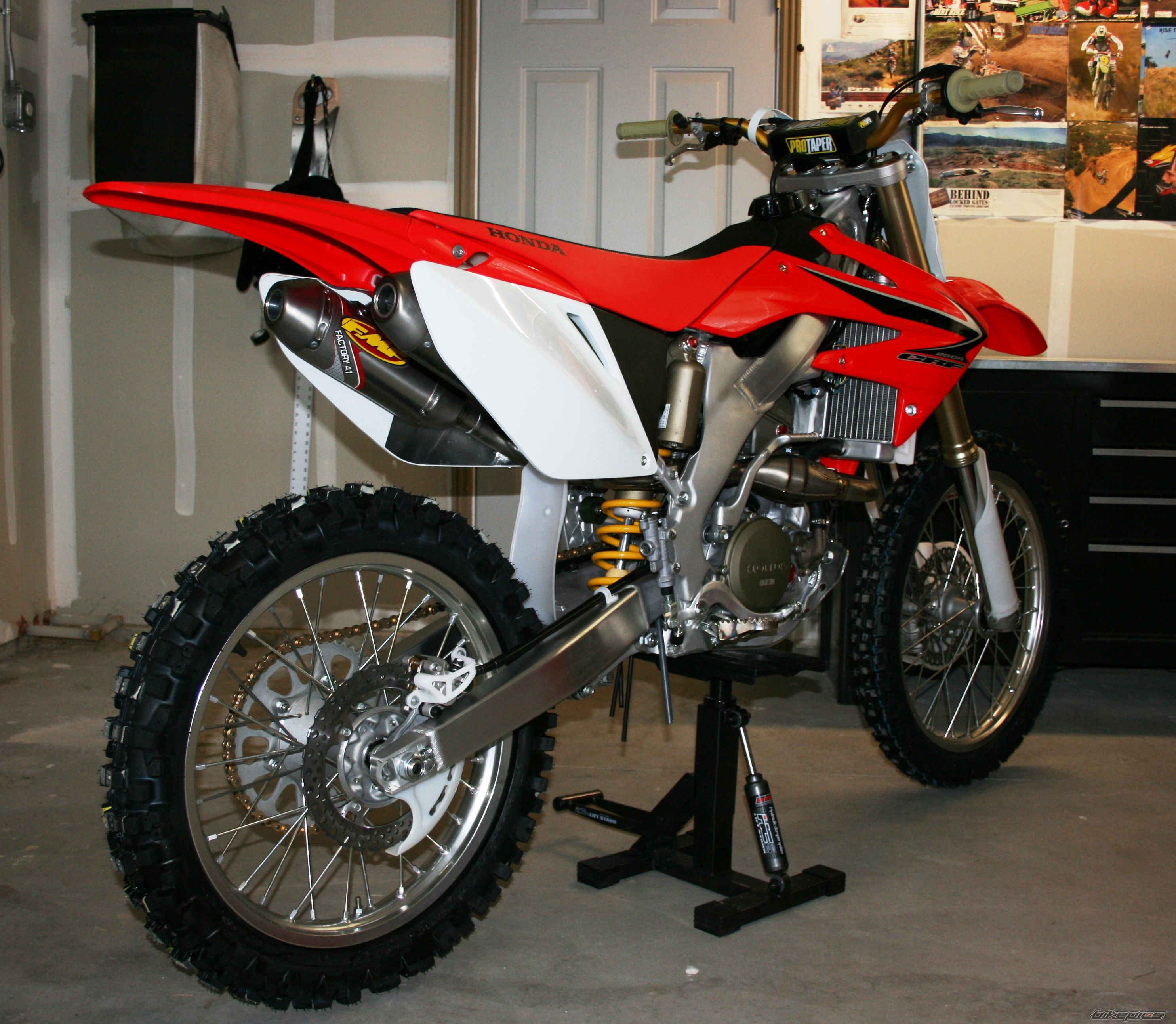 Photo 1103412