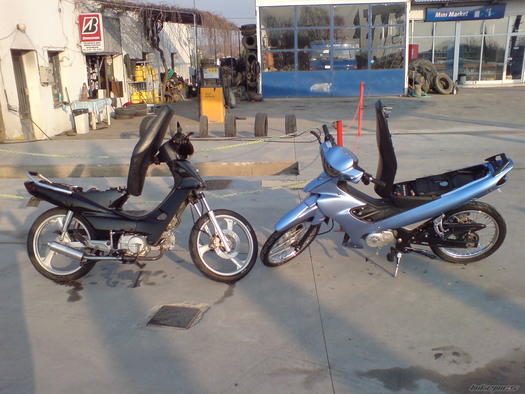Photo 1104056