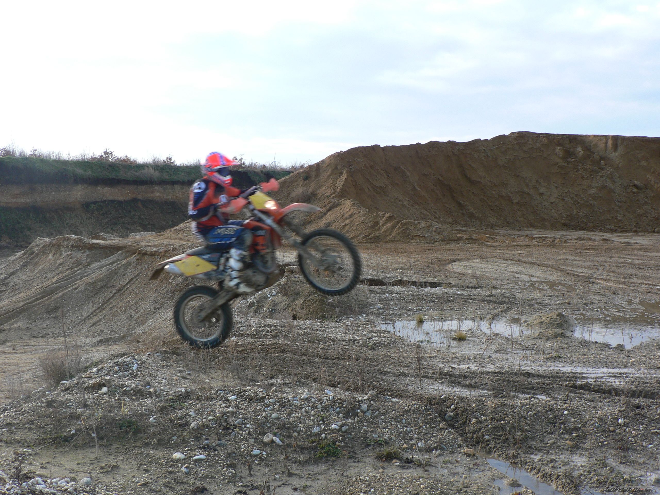 Photo 1104168