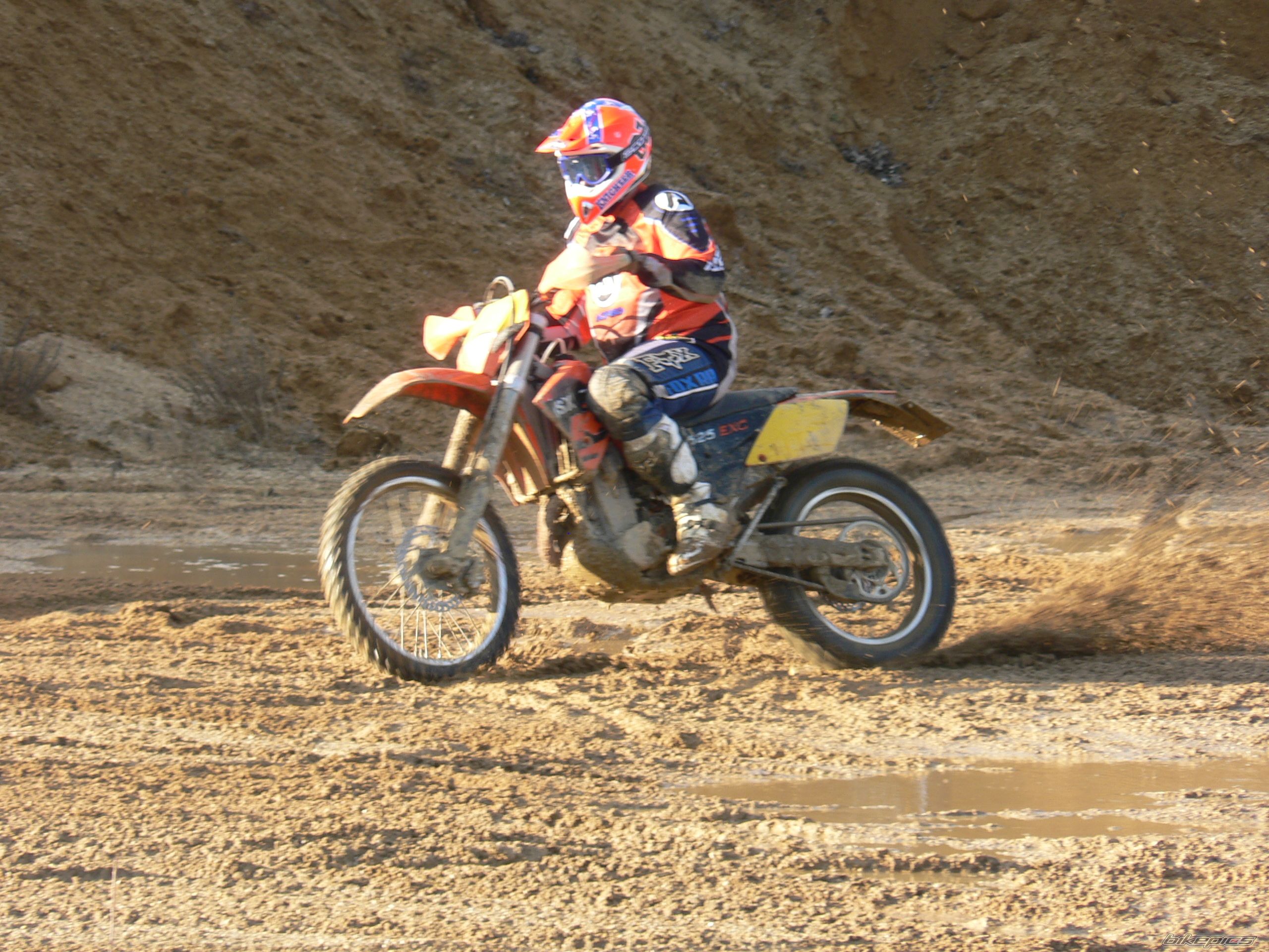 Photo 1104176