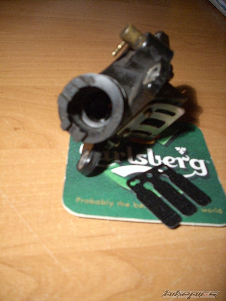 Photo 1105036