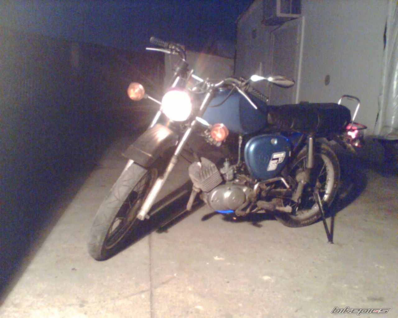 Photo 1105891