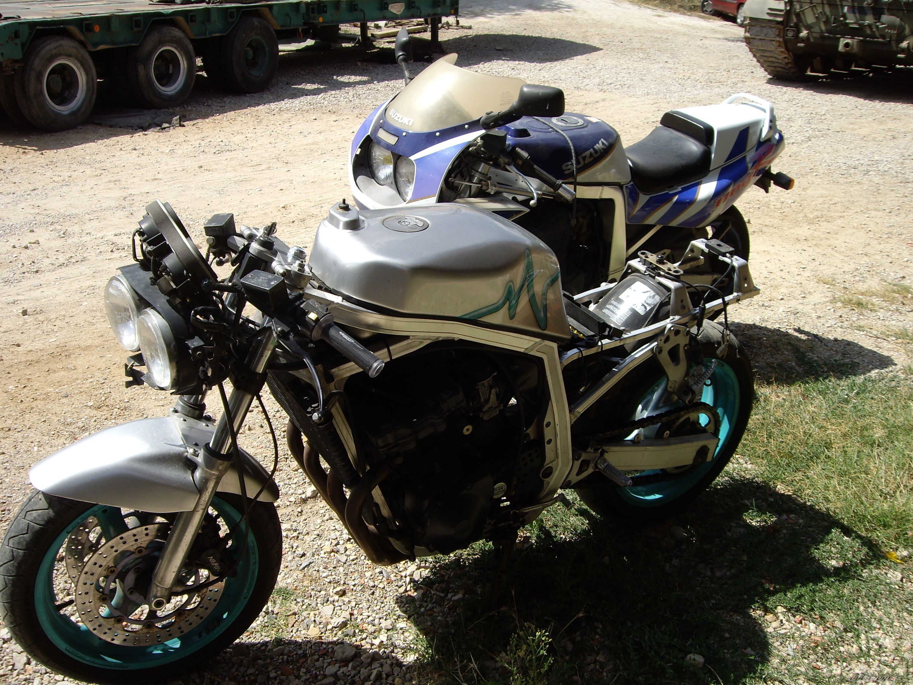 Photo 1106477