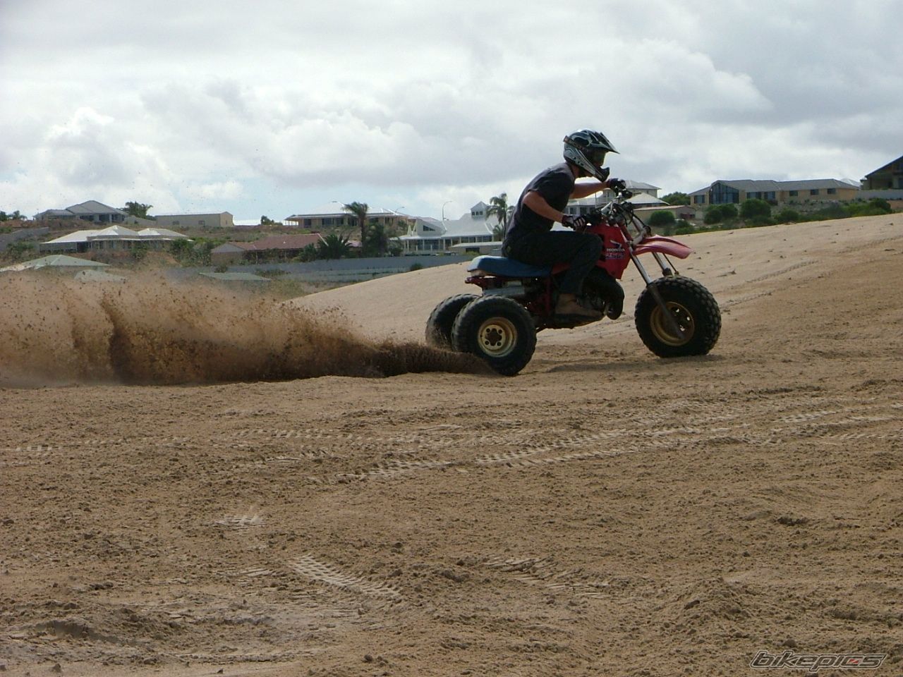 Photo 1107421