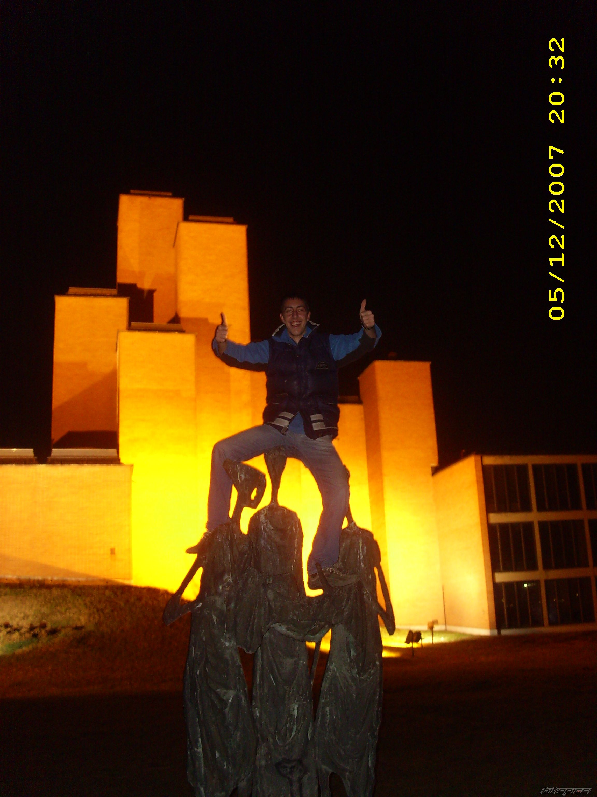 Photo 1108002