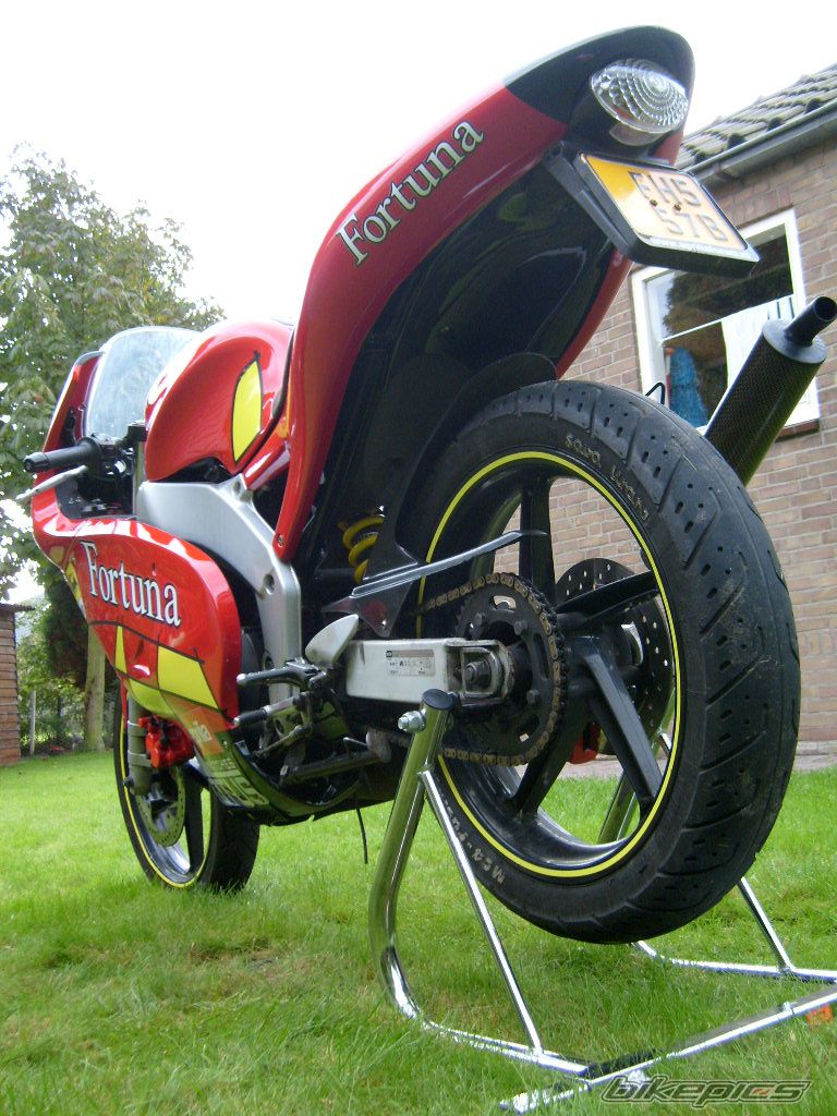 Photo 1108003