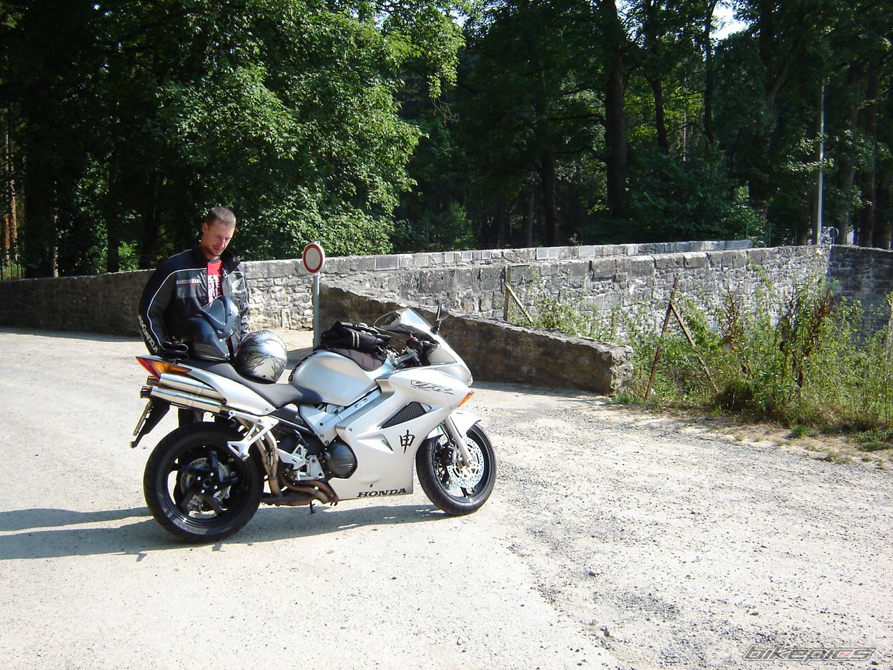 Photo 1108229