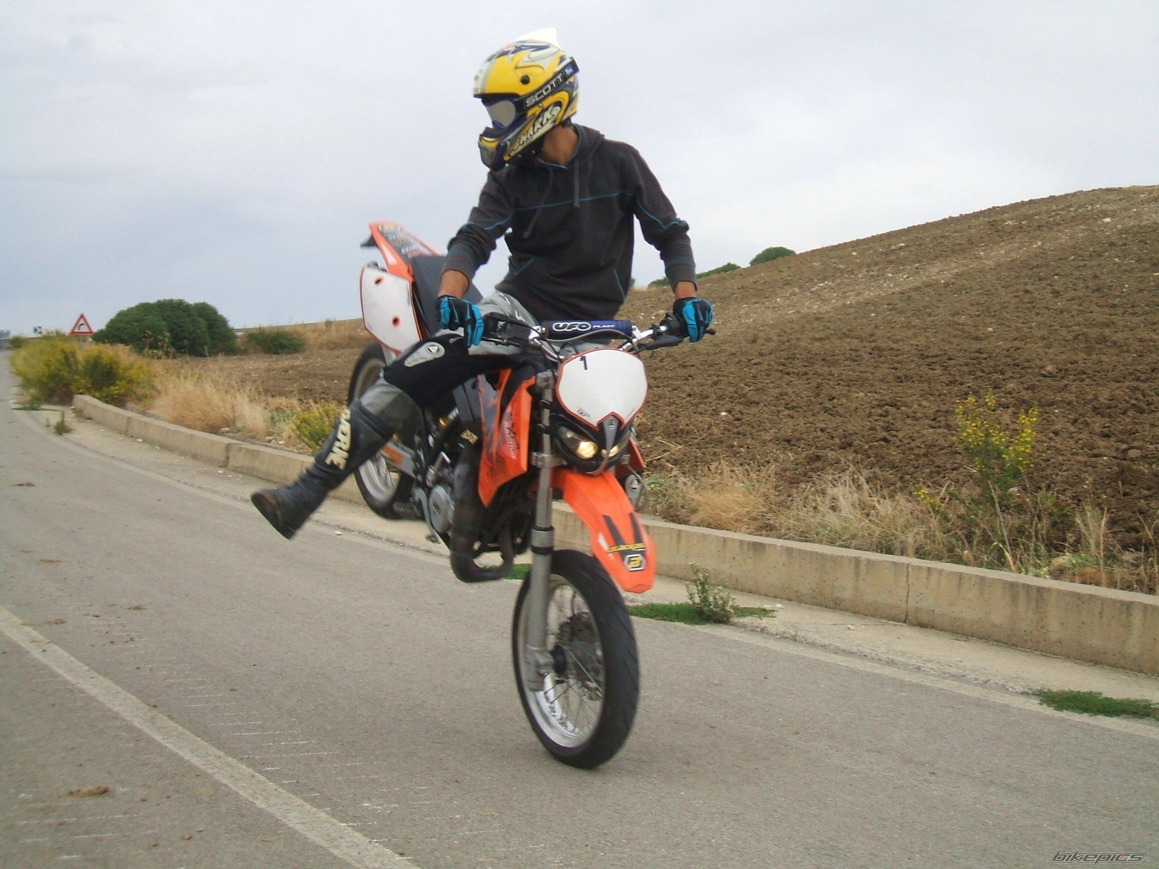 Bike Photo 1109045