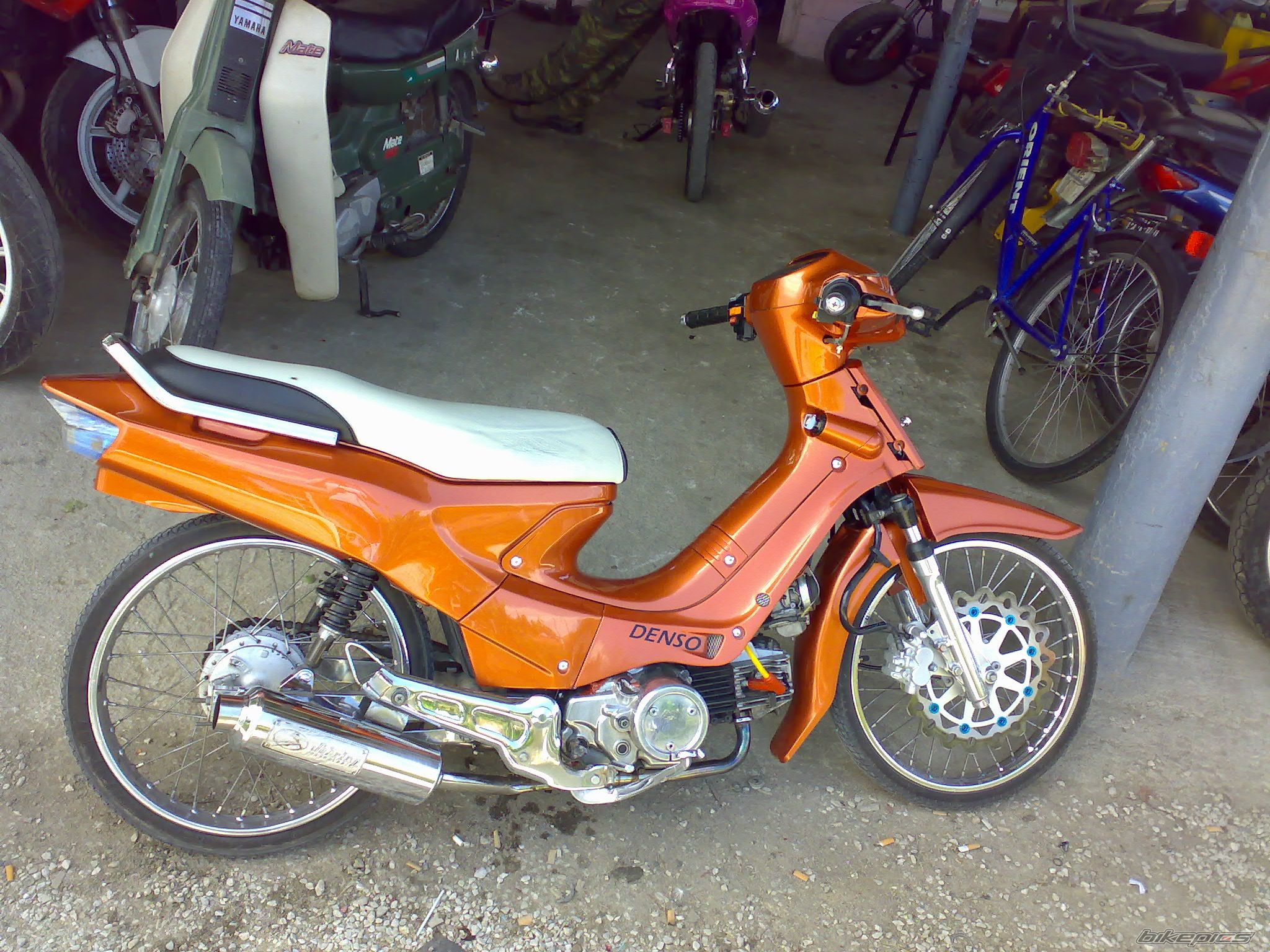 Photo 1109192