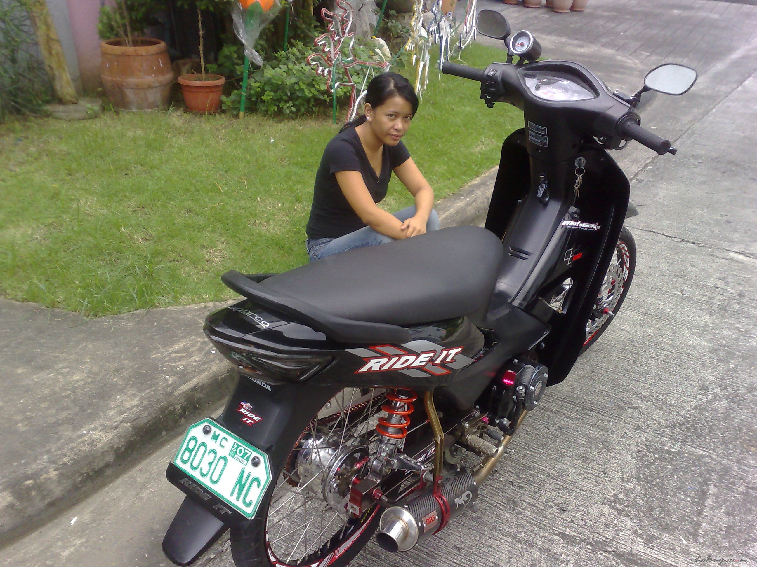 Photo 1115146