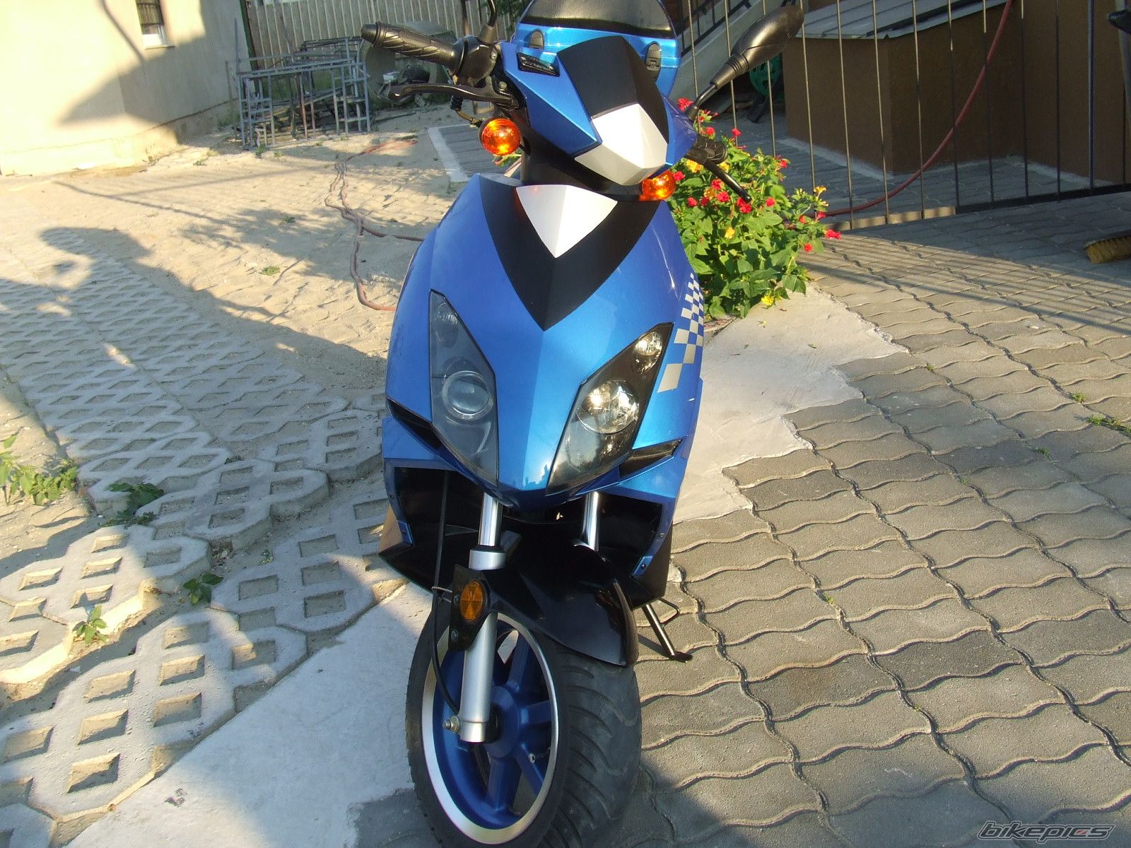 Photo 1121304