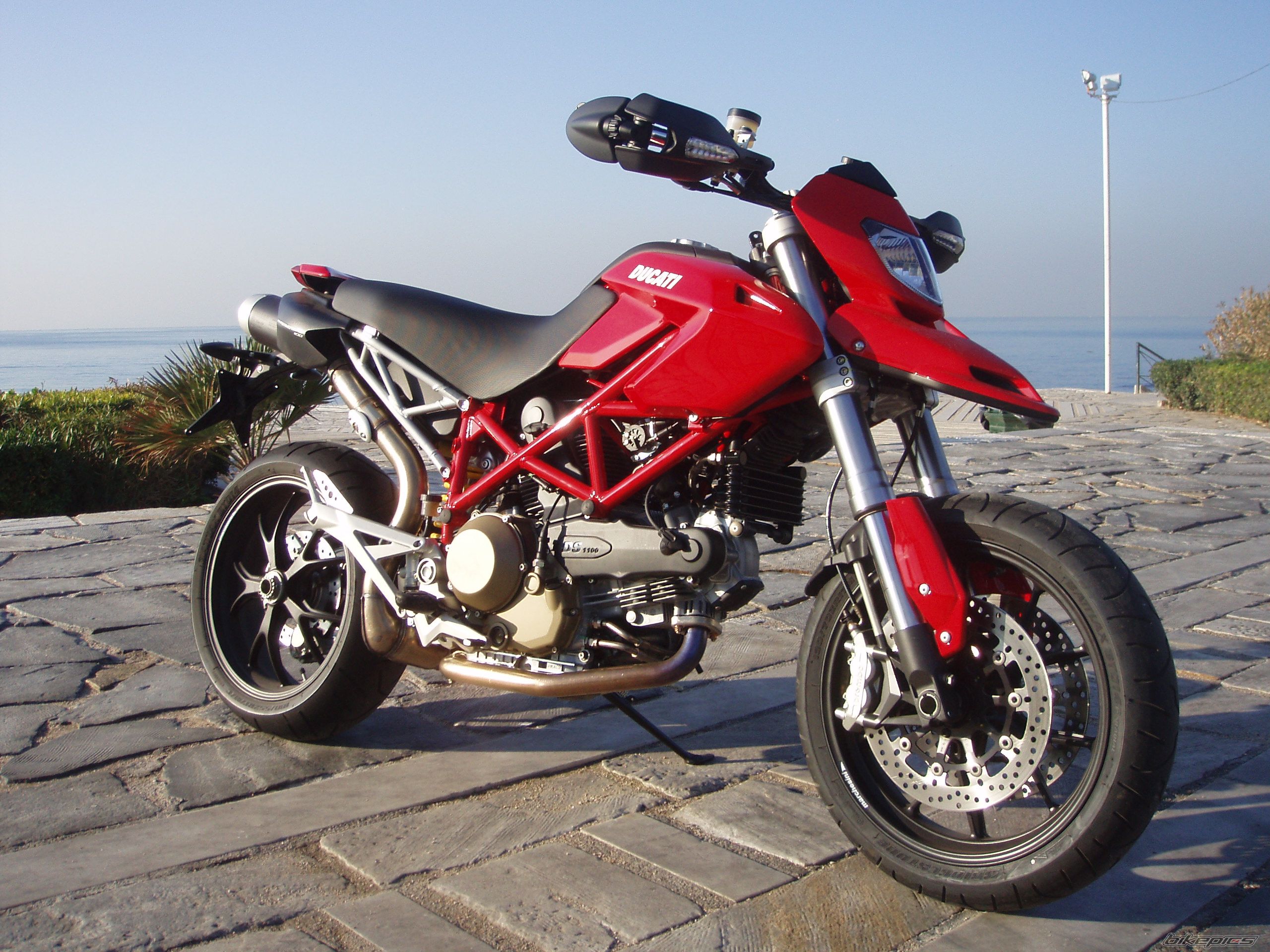 Bike Photo 1123930