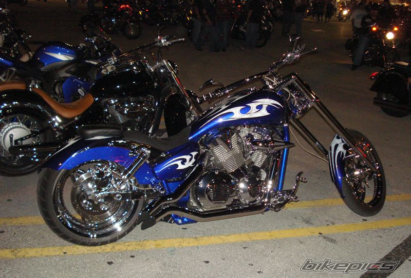Photo 1124108