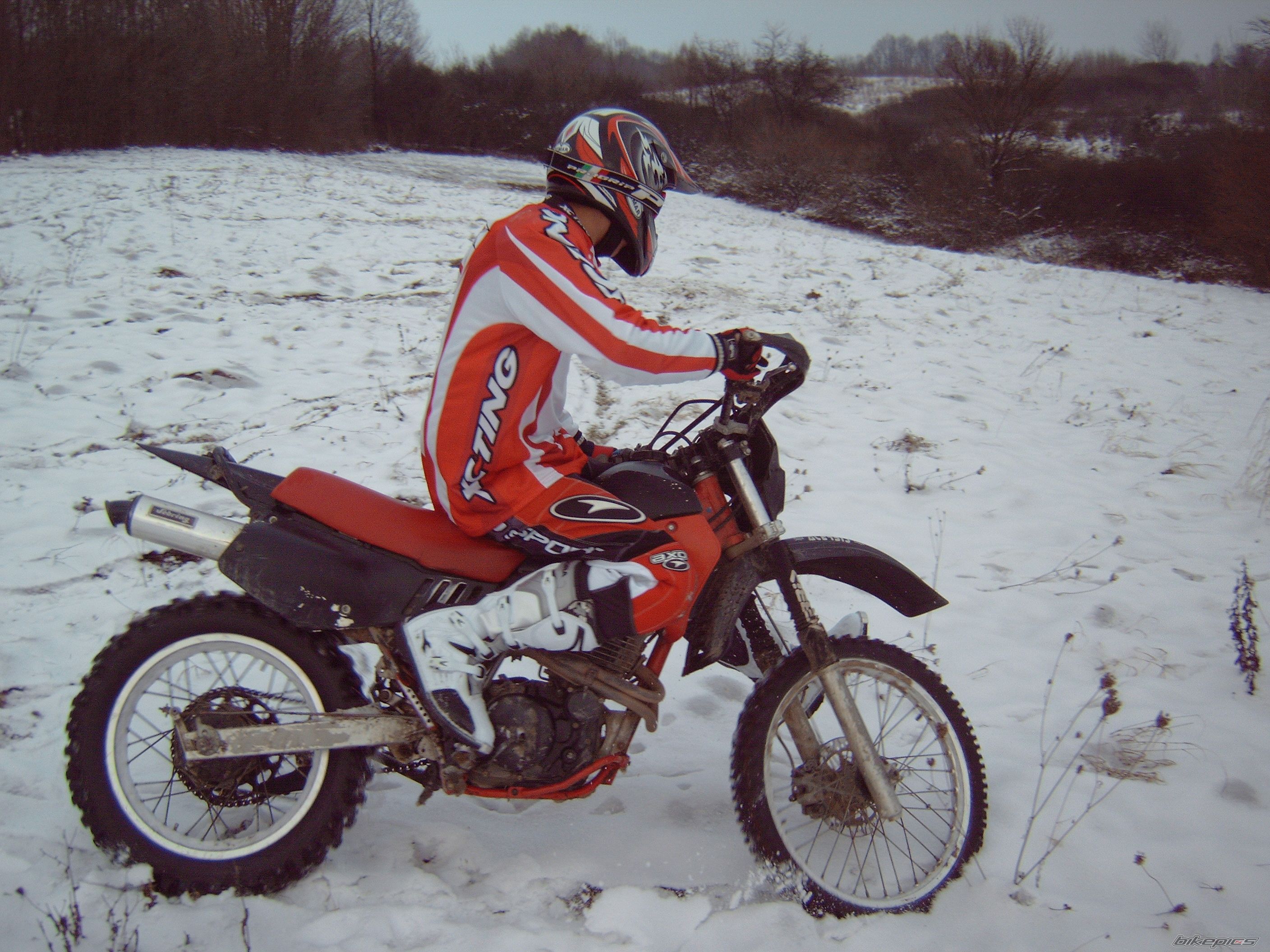 Photo 1124389