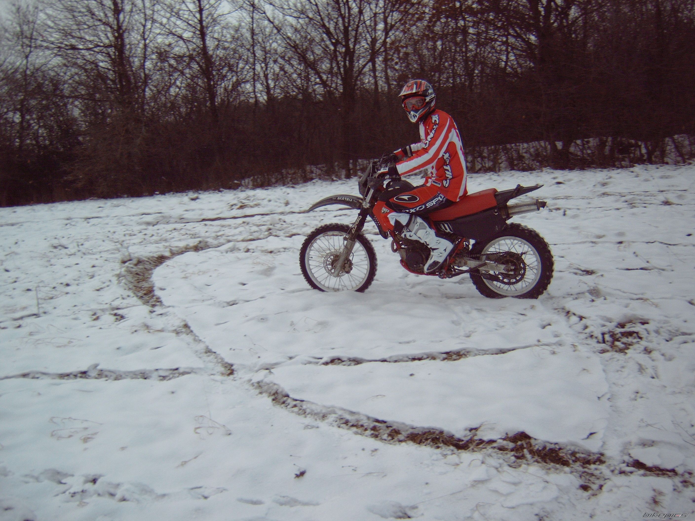 Photo 1124404