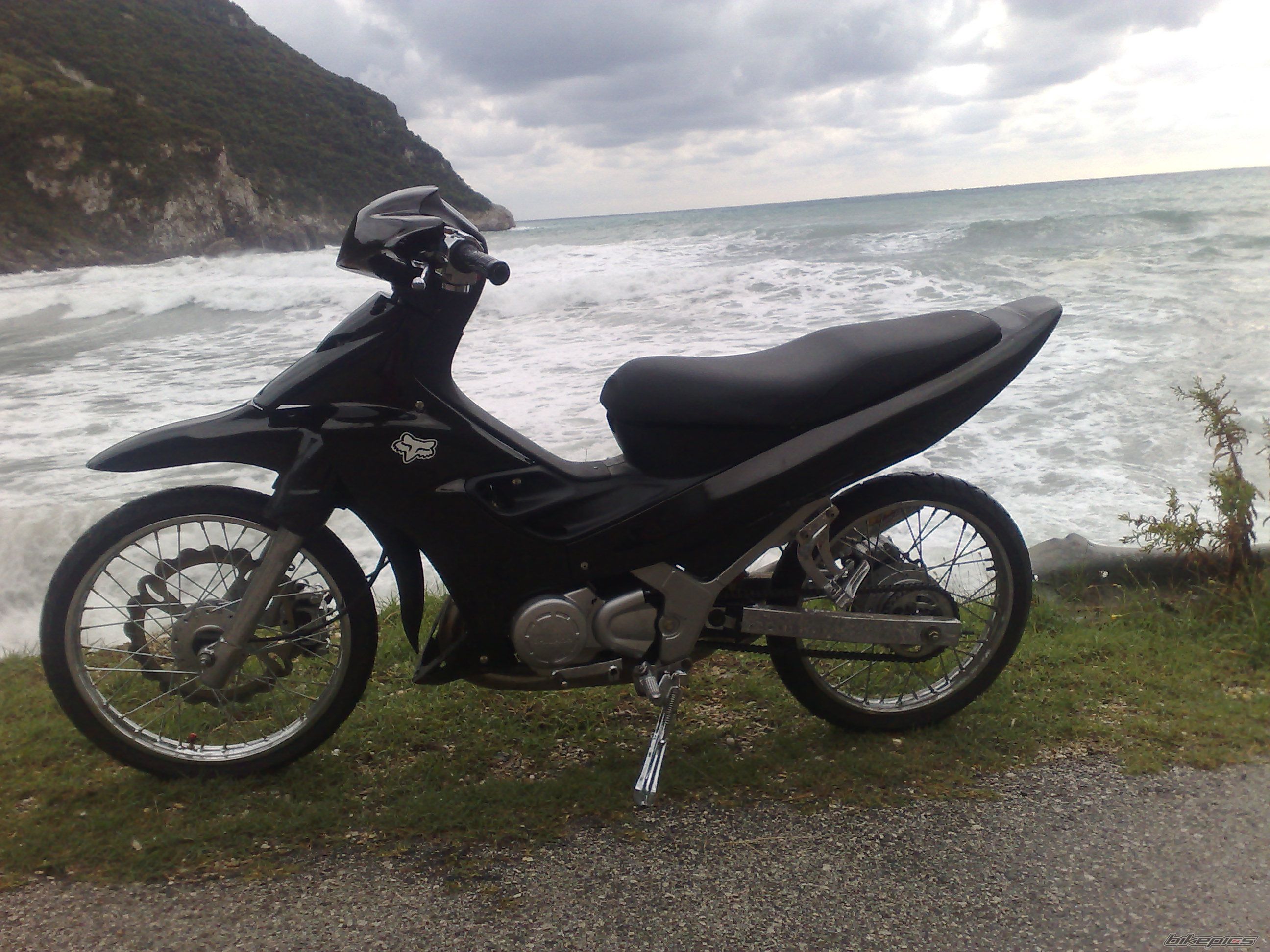 Photo 1124421