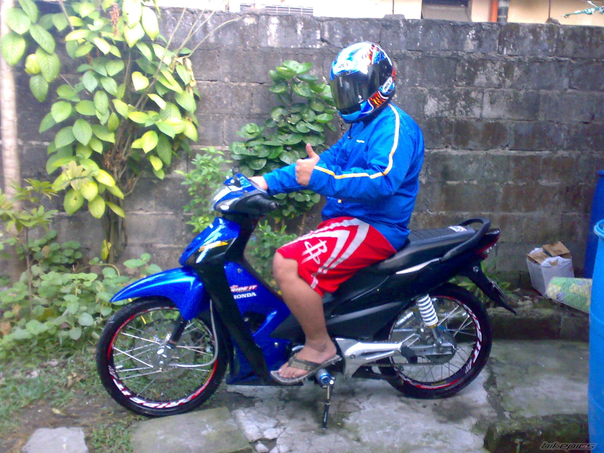 Photo 1124958