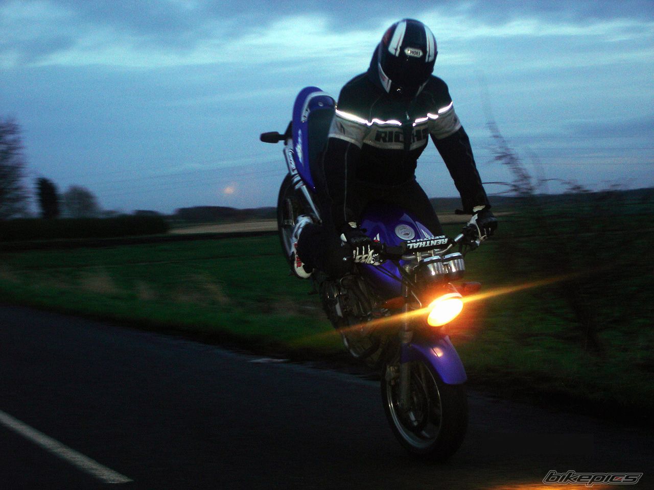 Photo 1127204