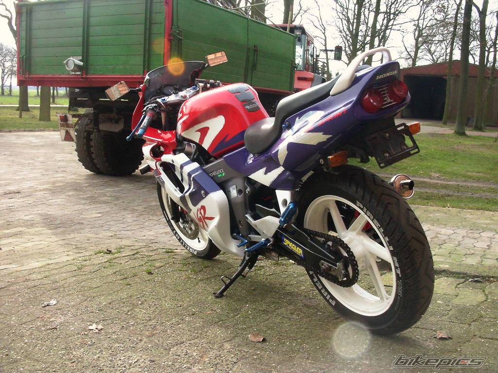 Photo 112825