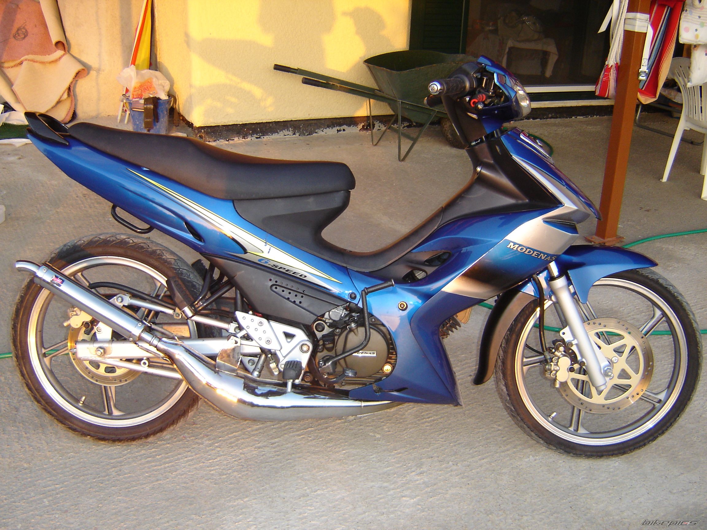 Photo 1136210