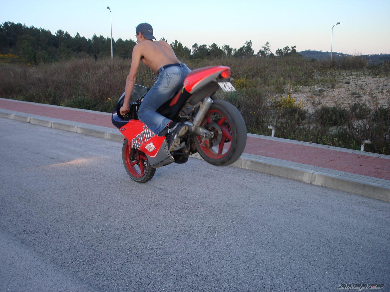 Bike Photo 1140036
