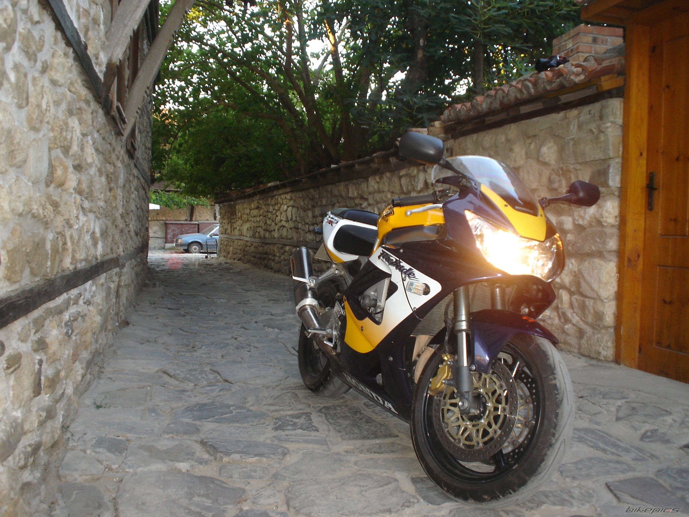 Photo 1143795