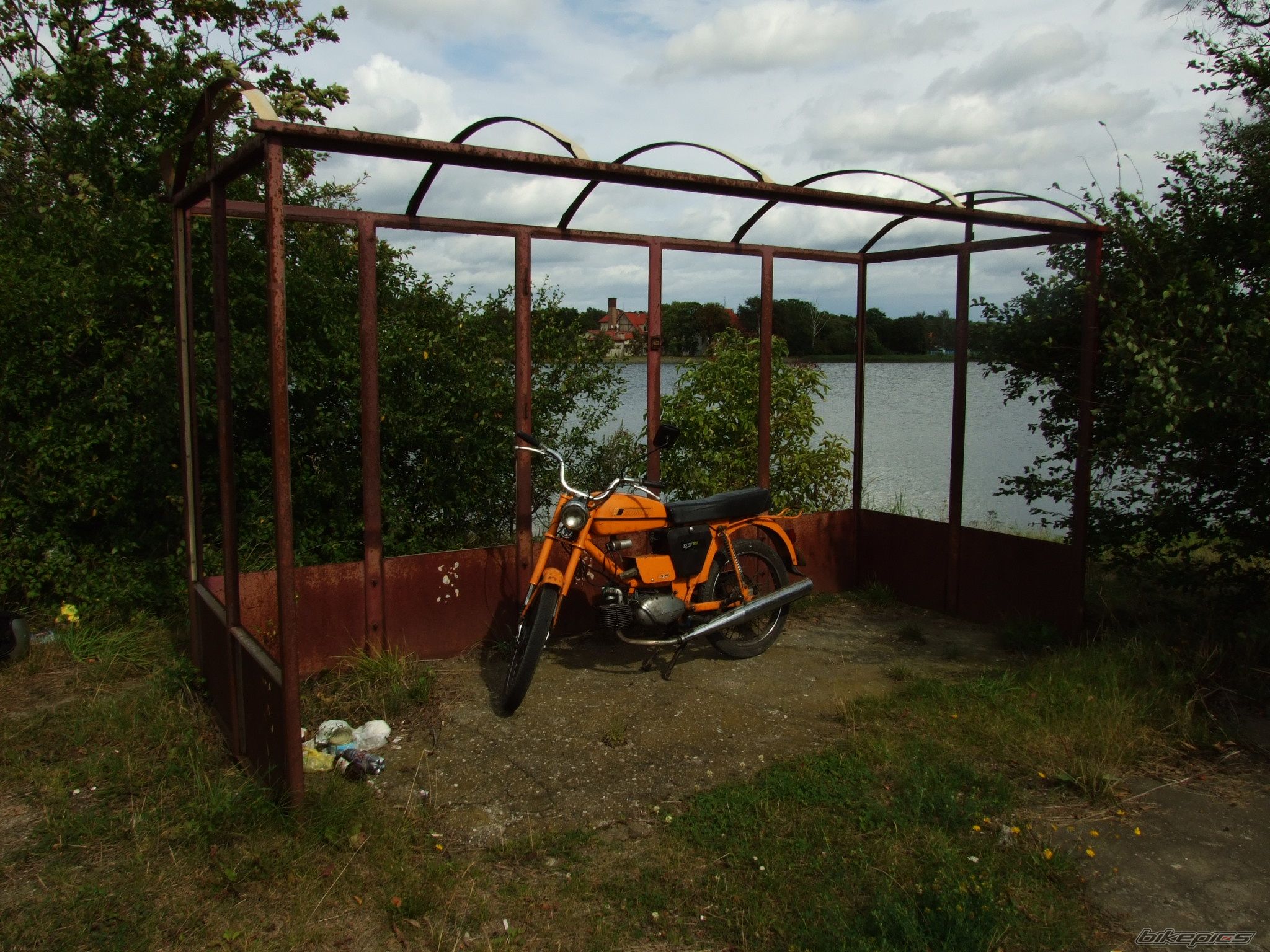 Photo 1144149