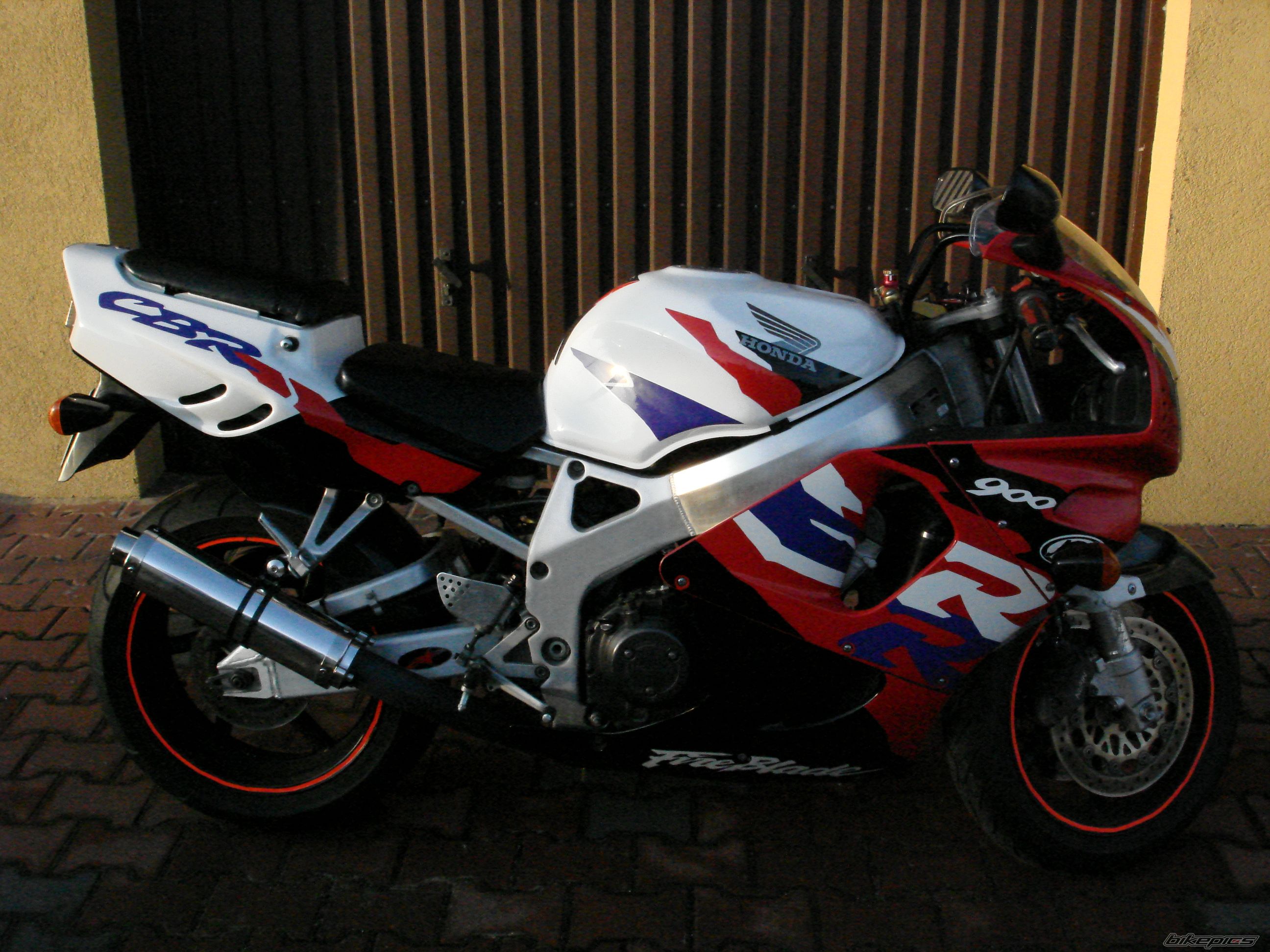 Photo 1144179