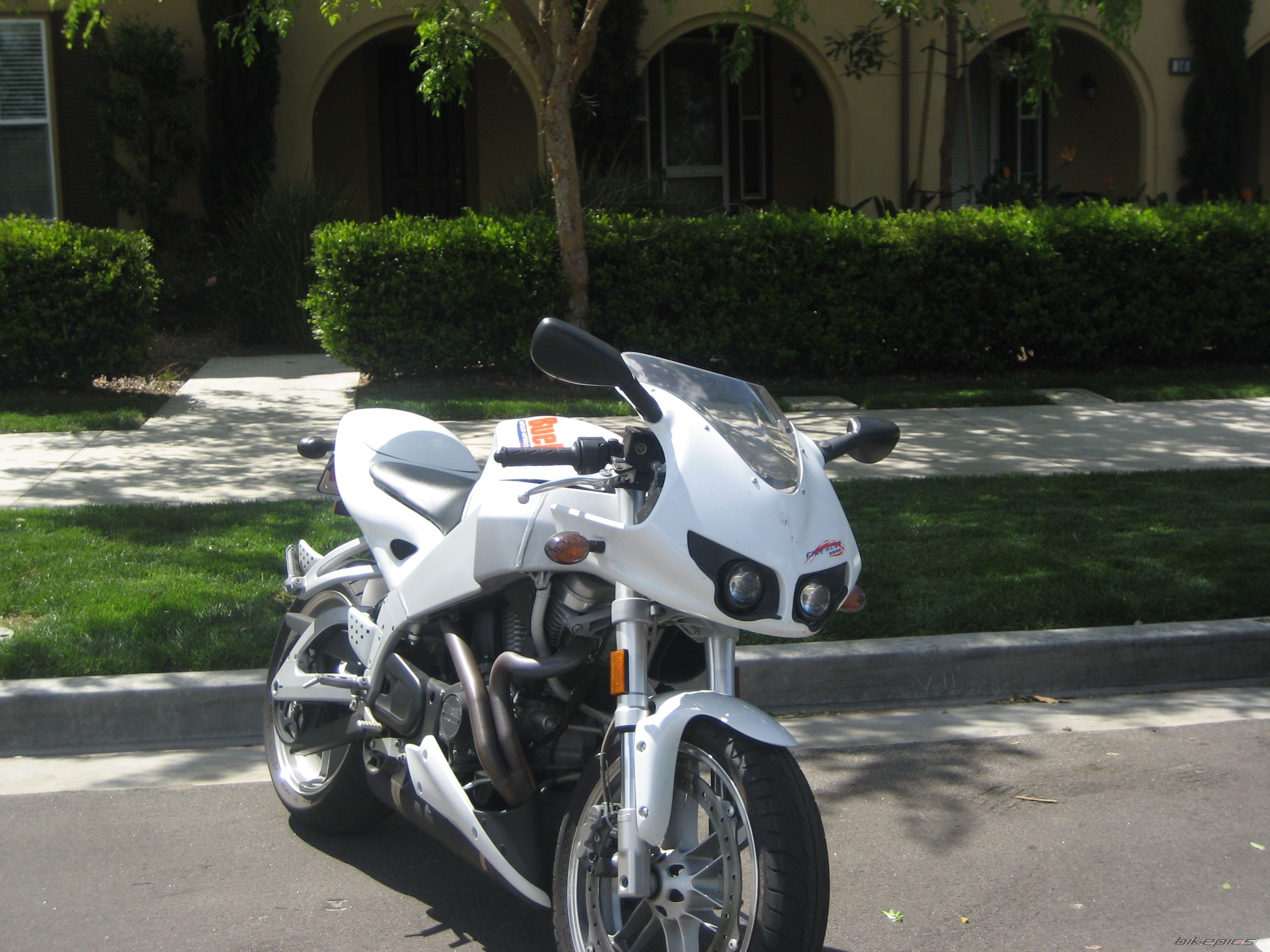 Photo 1145864