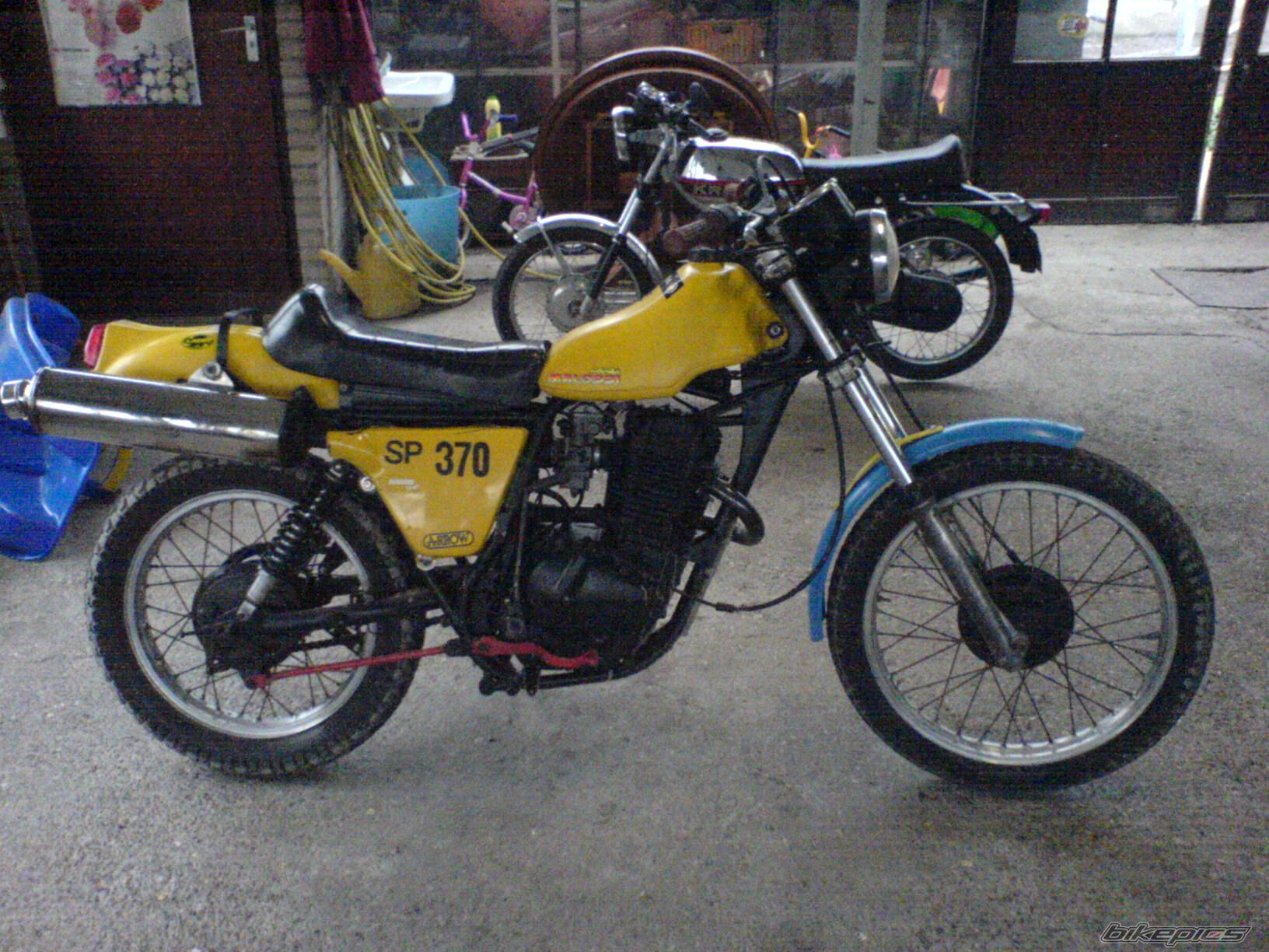 Photo 1151040