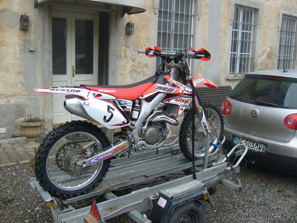 Photo 1154359