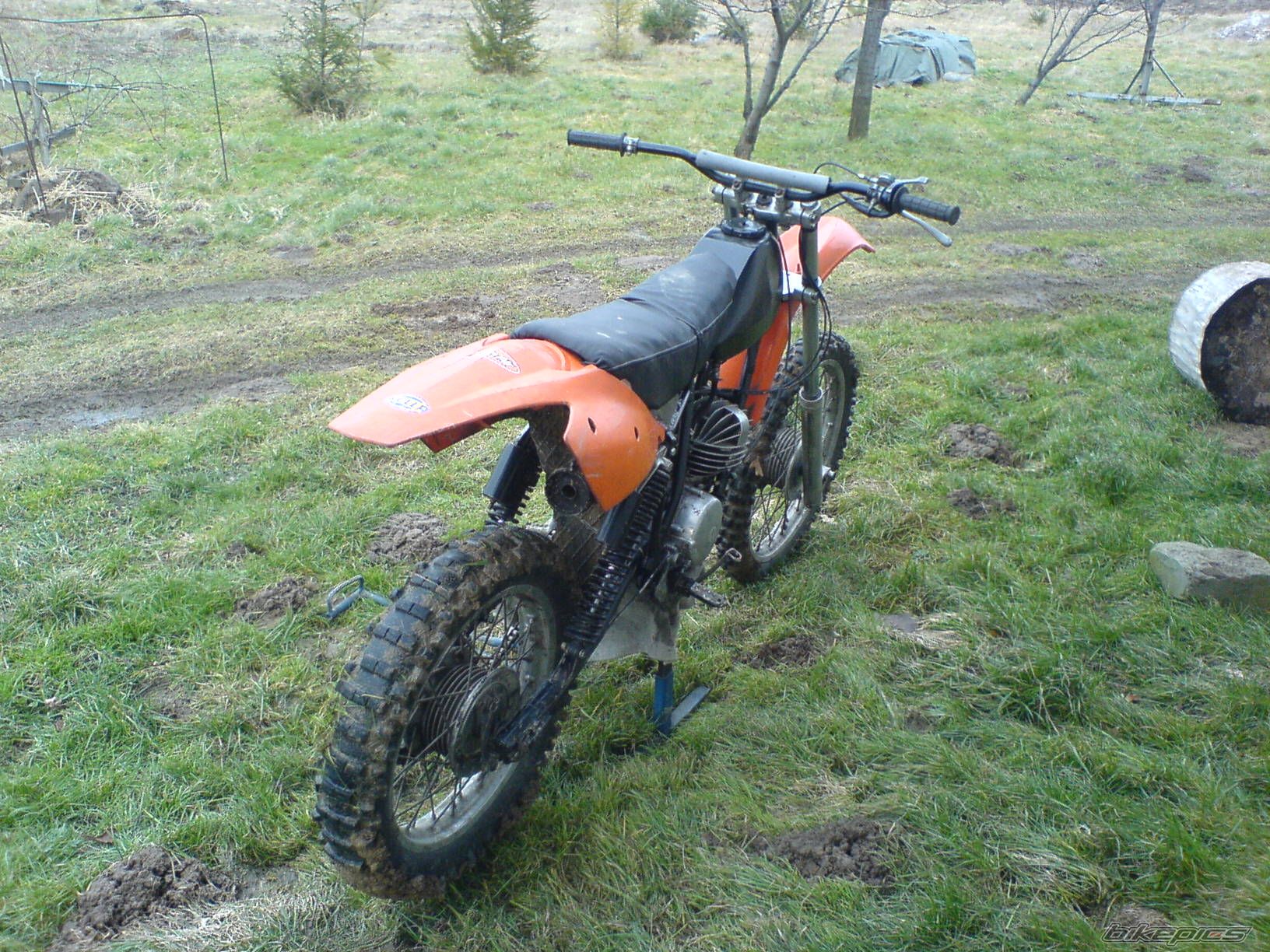 Photo 1169912