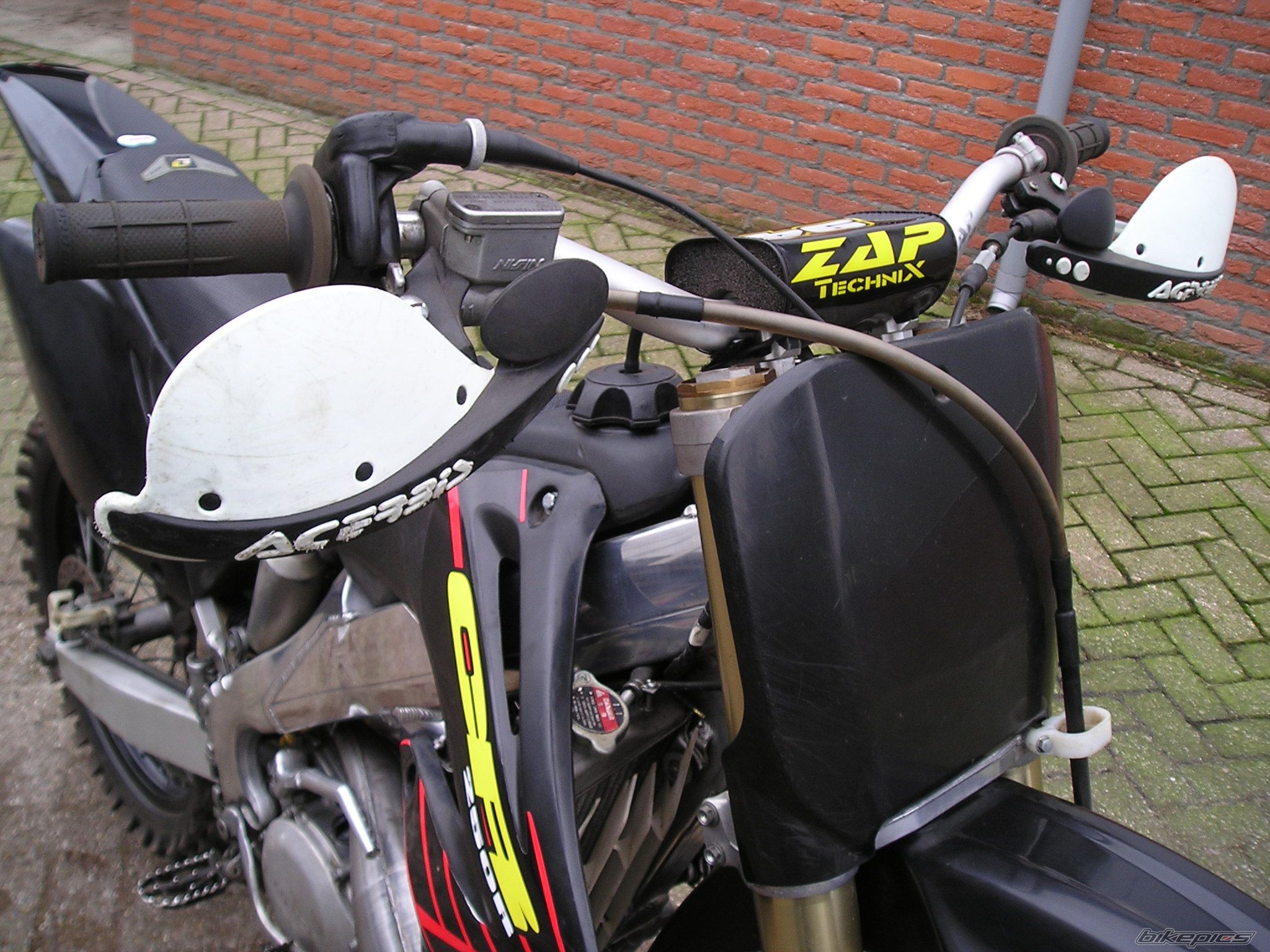 Photo 1171198